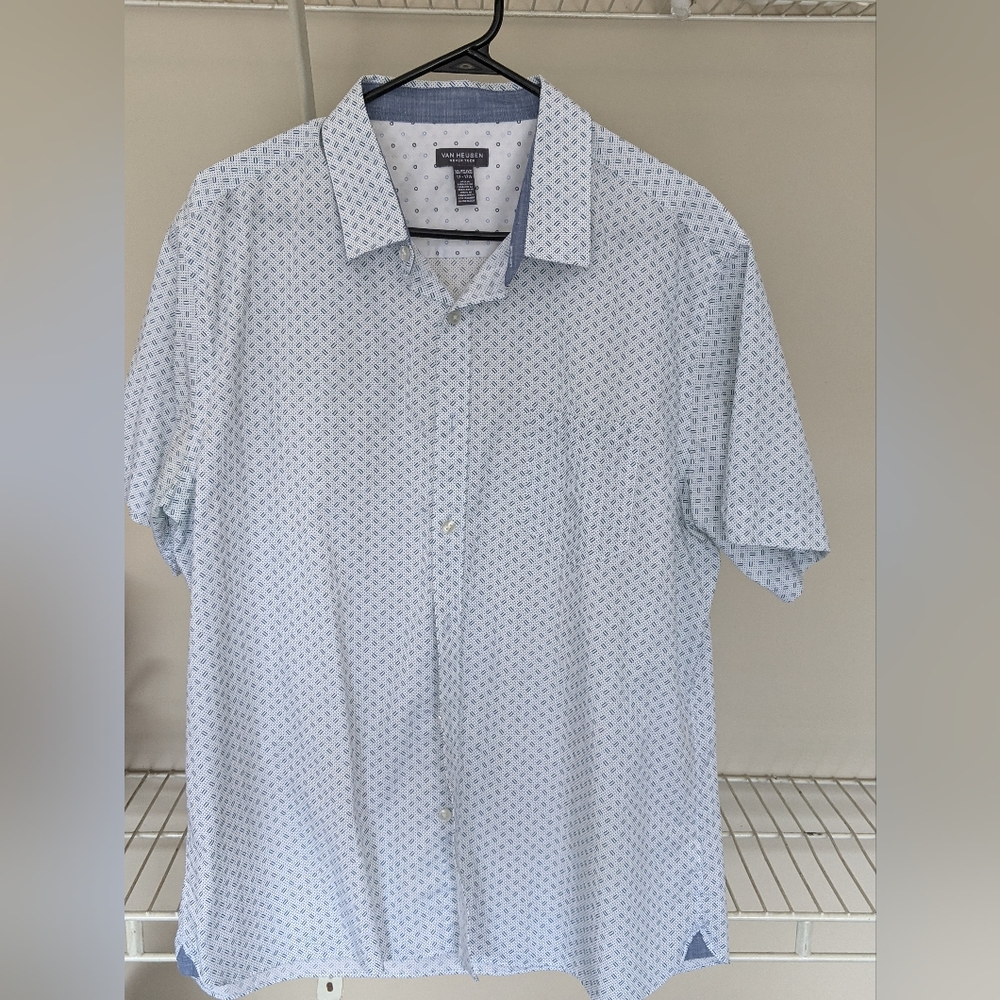 Van Heusen - Never Tuck short sleeve buttonup shirt